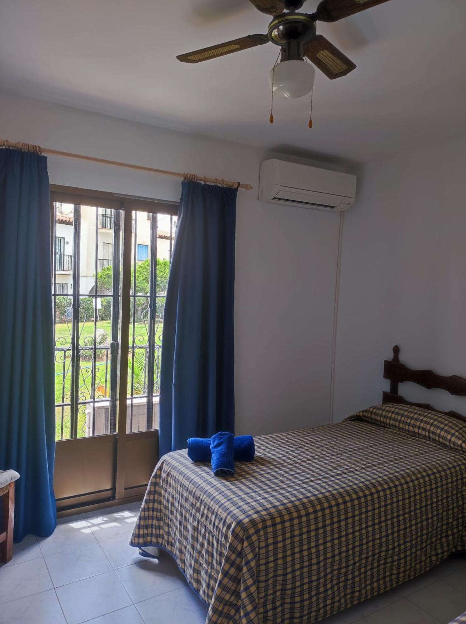 Hacienda 19 Menyber Apartment Nerja Bagian luar foto