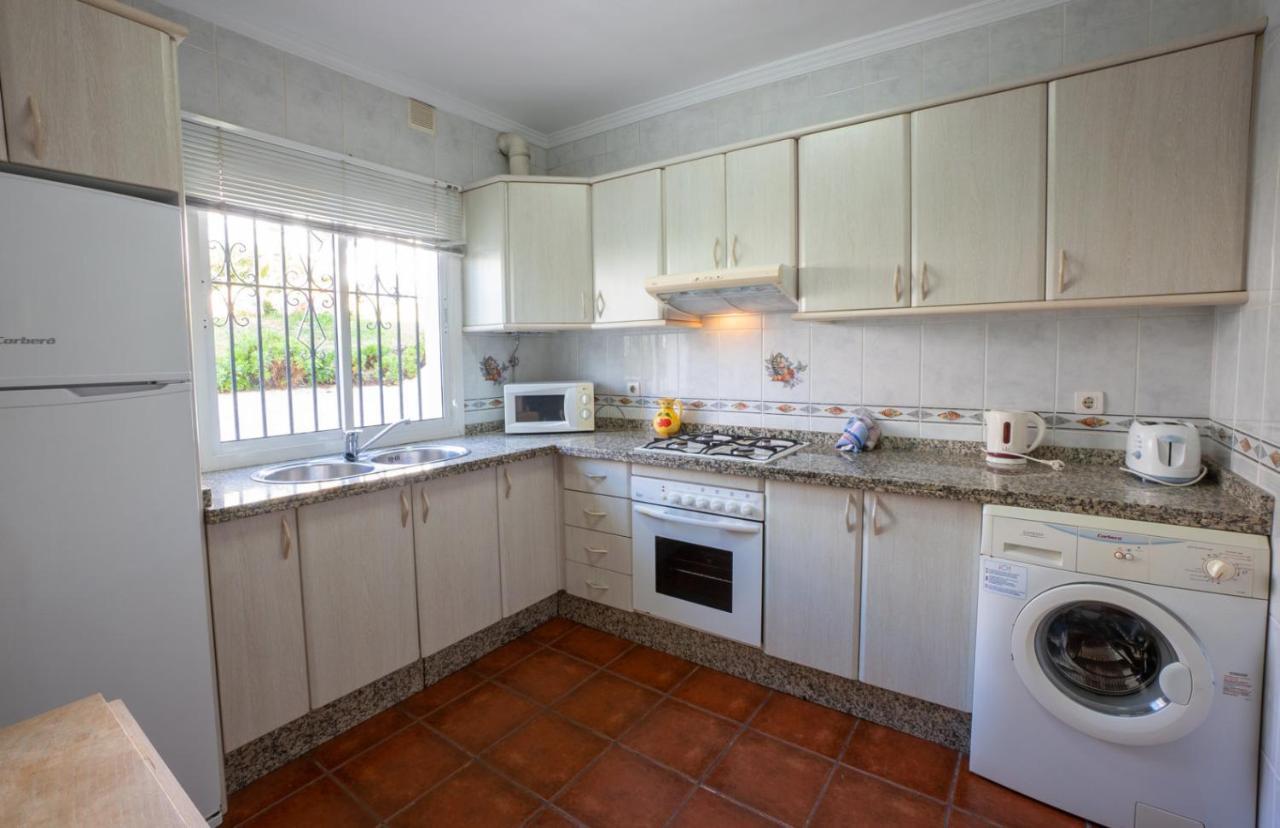 Hacienda 19 Menyber Apartment Nerja Bagian luar foto
