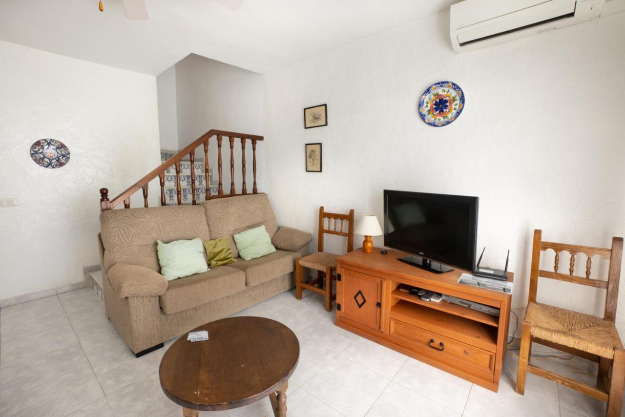 Hacienda 19 Menyber Apartment Nerja Bagian luar foto