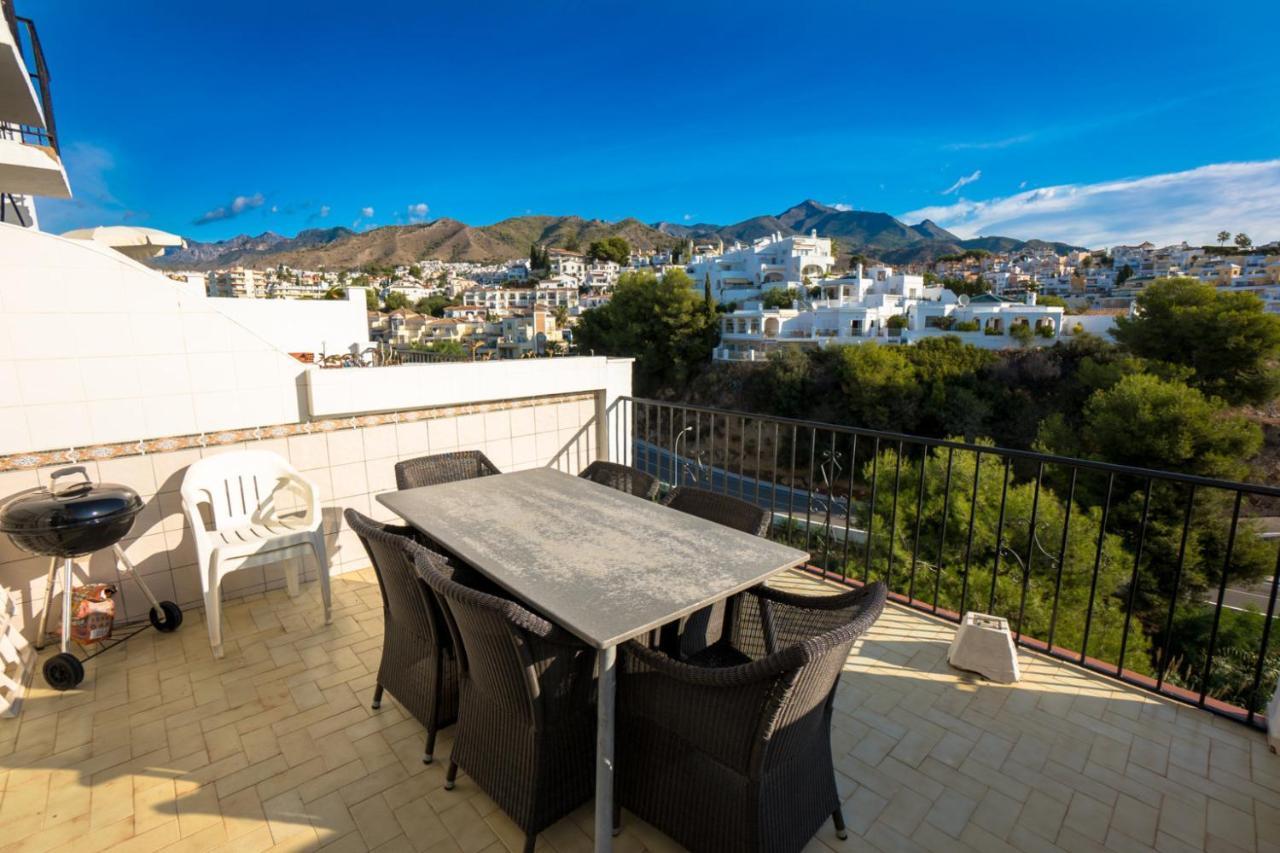 Hacienda 19 Menyber Apartment Nerja Bagian luar foto